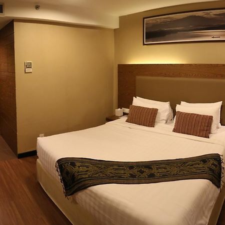 Grand Borneo Hotel Kota Kinabalu Eksteriør bilde