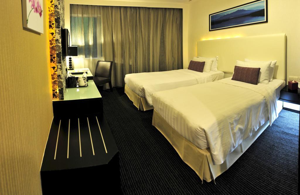 Grand Borneo Hotel Kota Kinabalu Eksteriør bilde