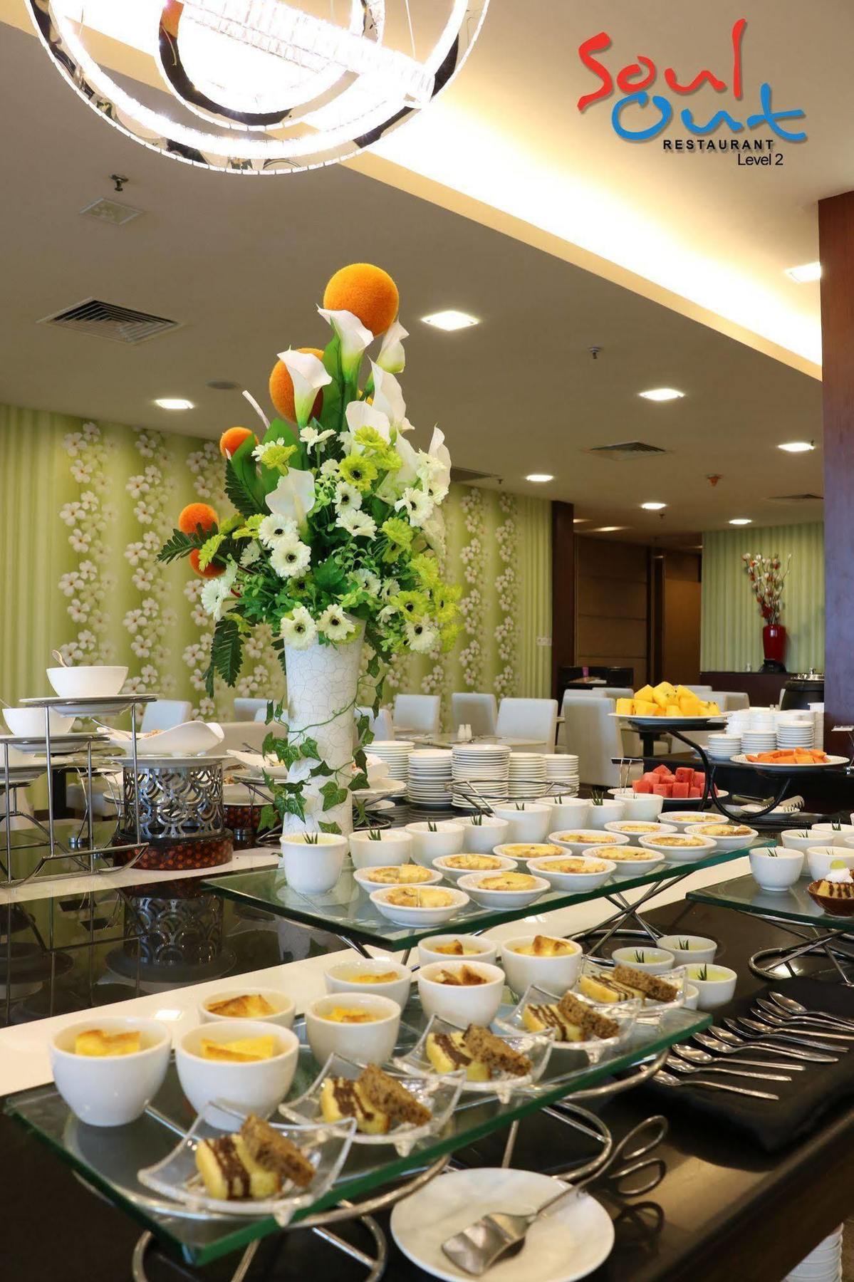 Grand Borneo Hotel Kota Kinabalu Eksteriør bilde
